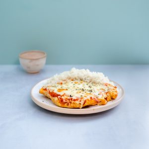 Pollo a la napolitana con arroz blanco